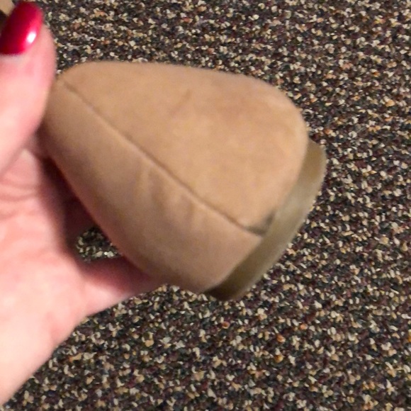 Tan Forever 21 Pointy Flats - Picture 2 of 2